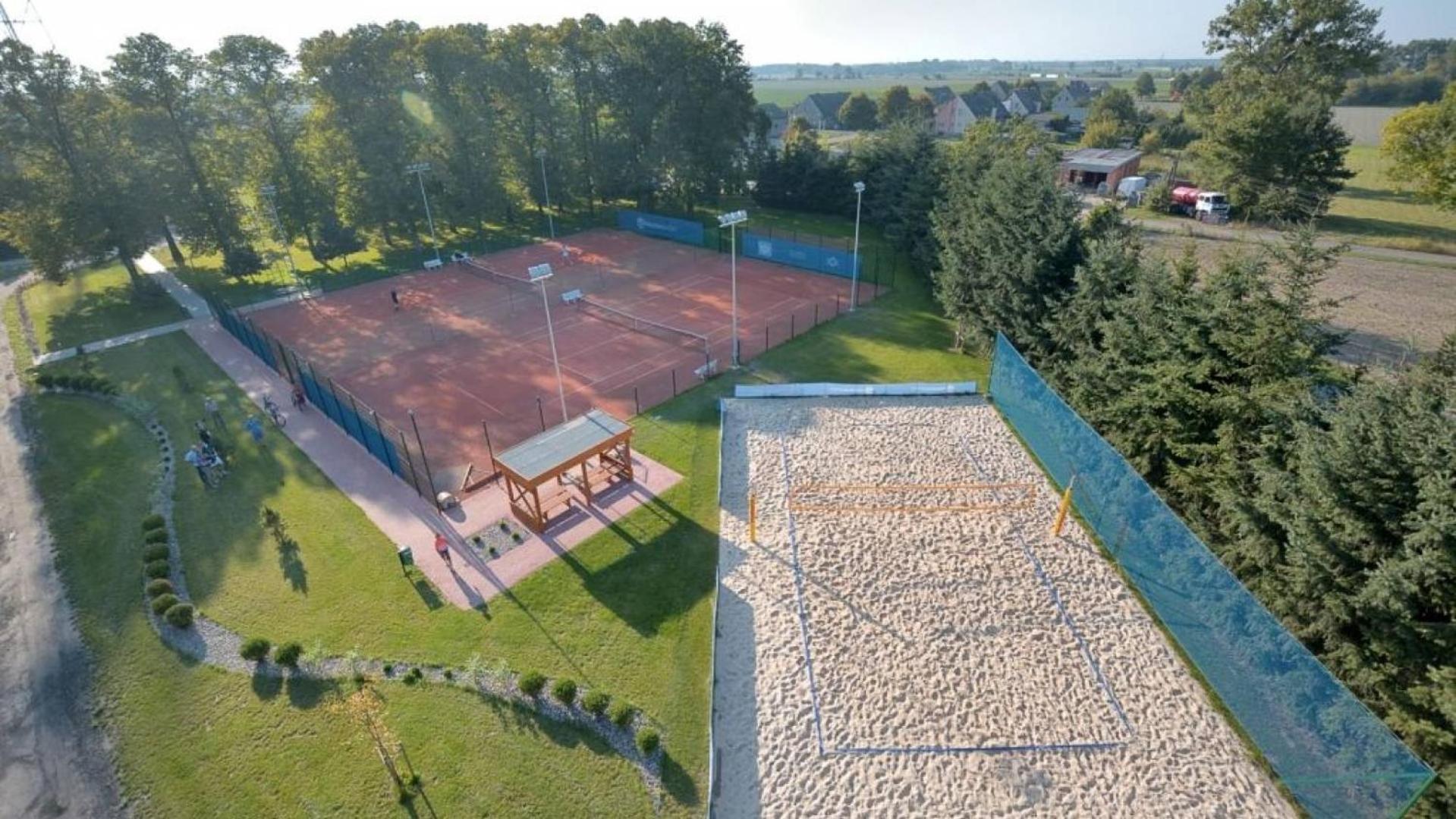Ignasiak Hotel Września Buitenkant foto