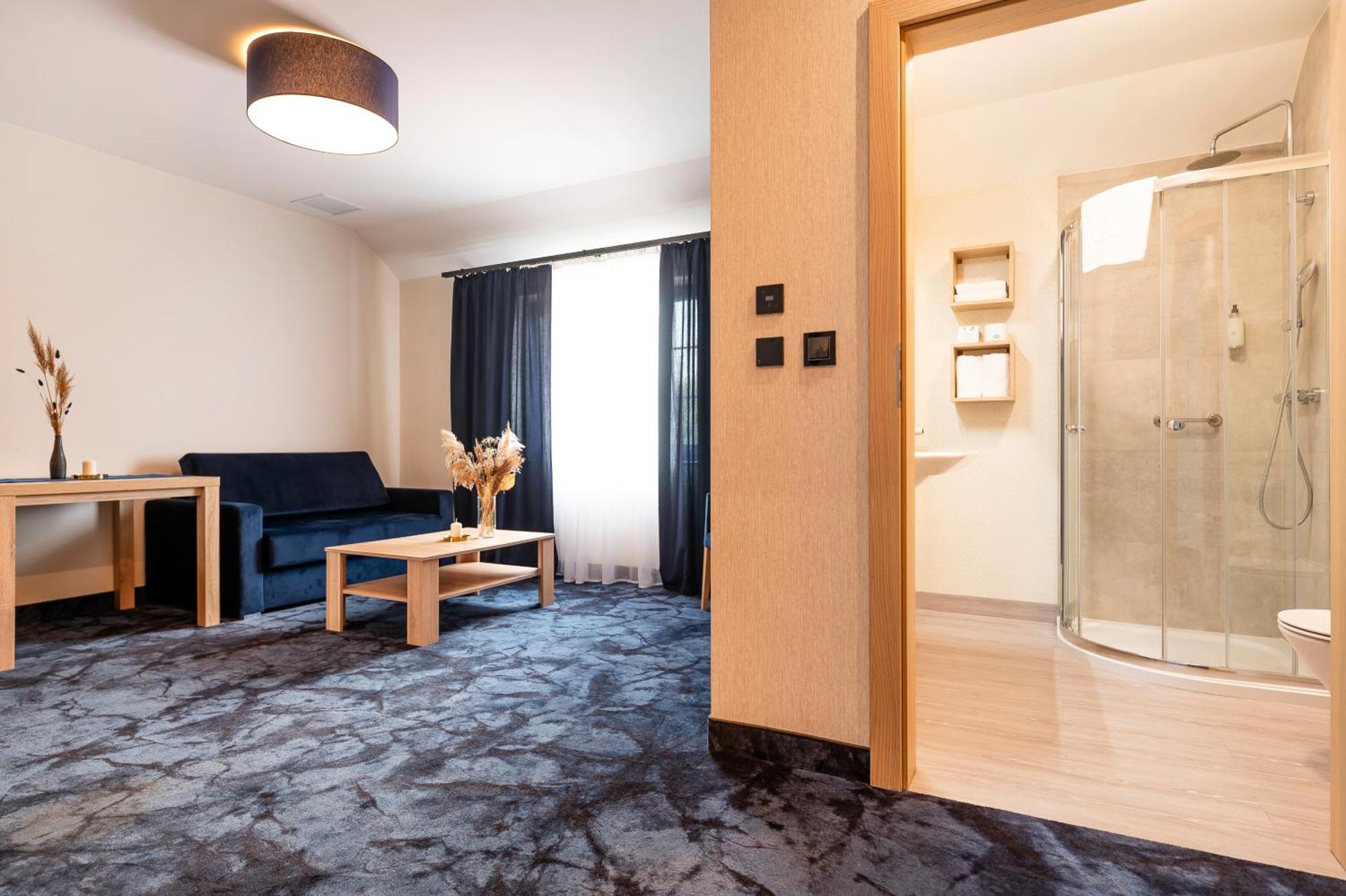Ignasiak Hotel Września Buitenkant foto