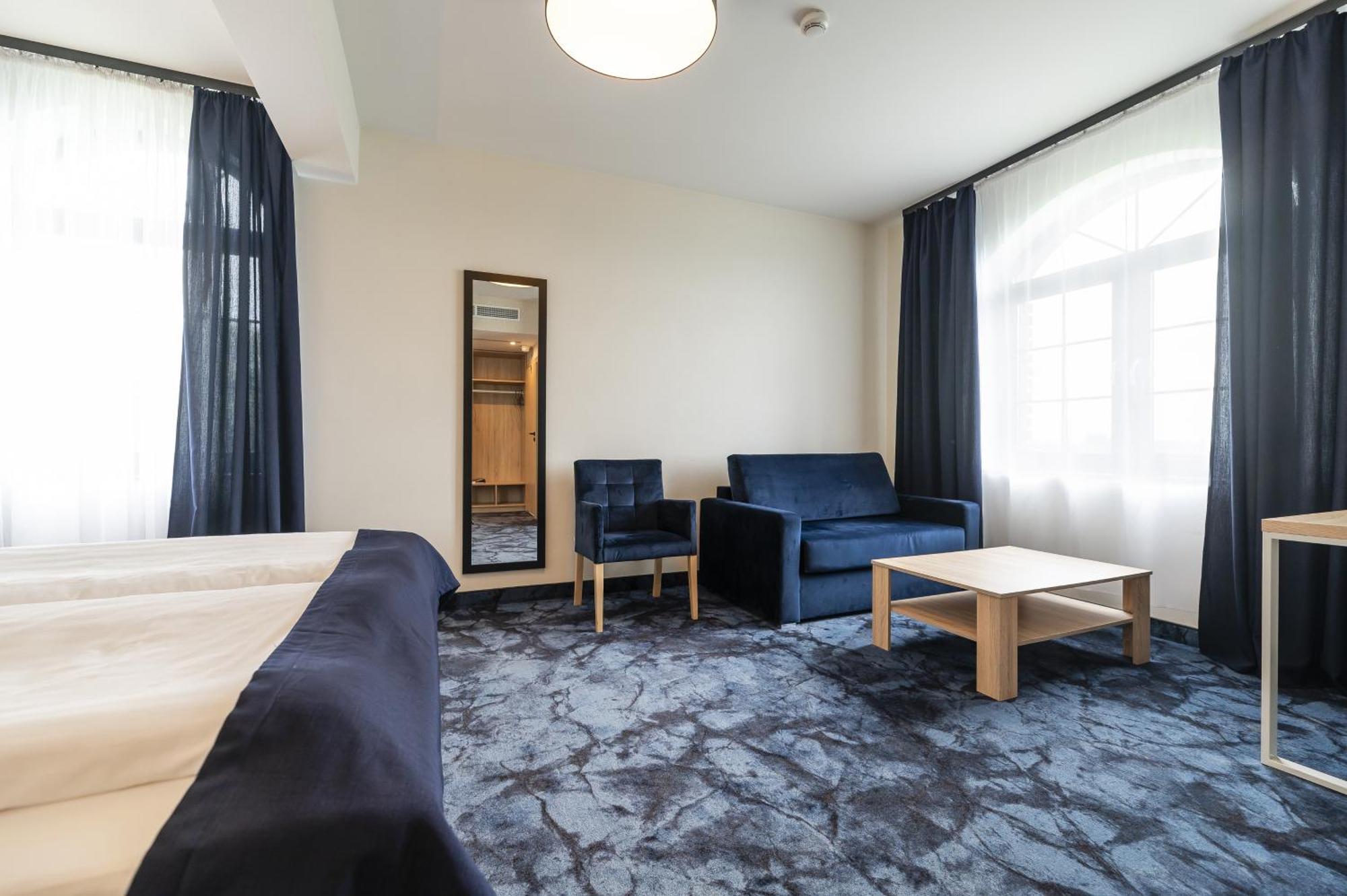 Ignasiak Hotel Września Buitenkant foto