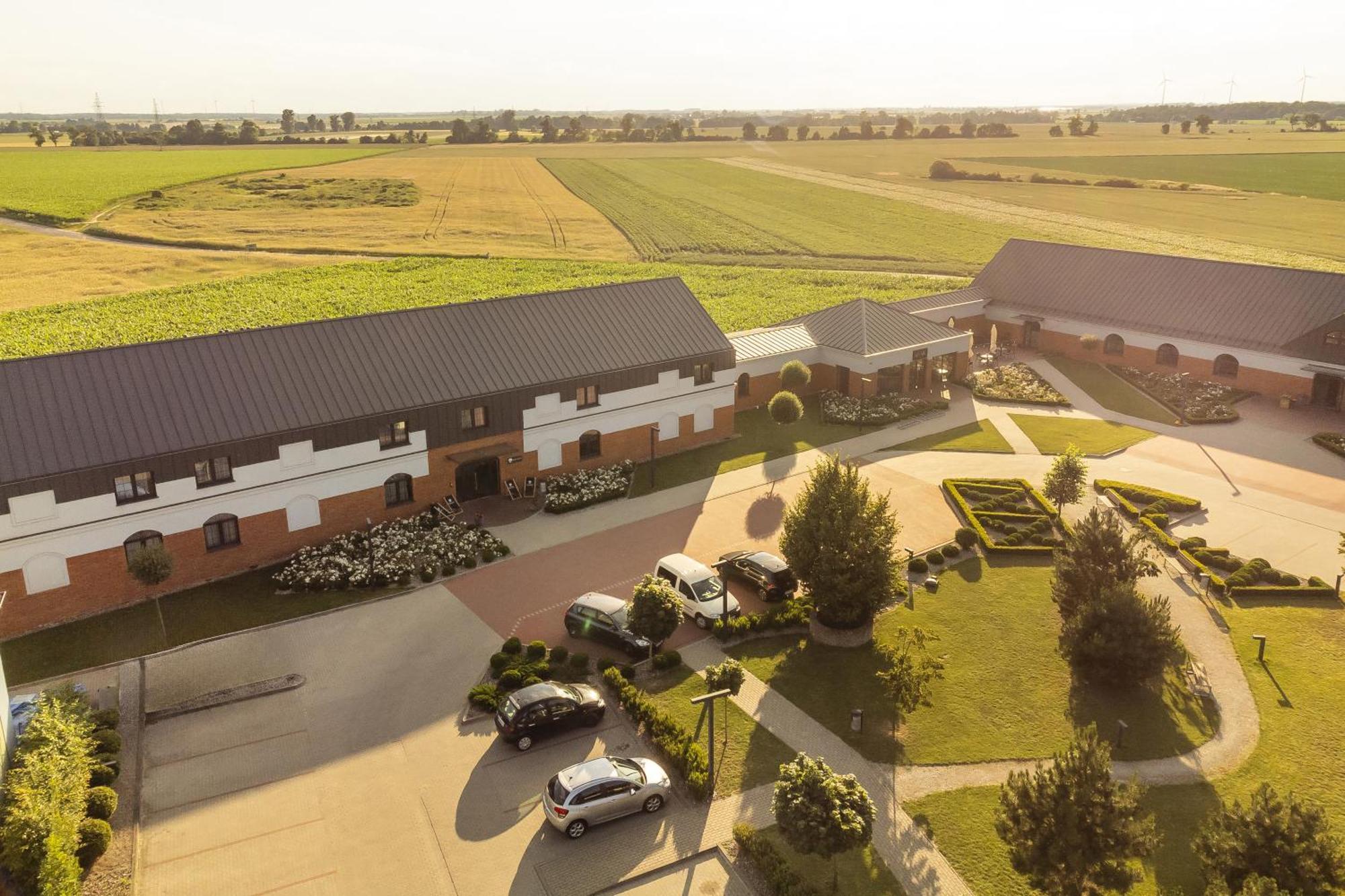 Ignasiak Hotel Września Buitenkant foto
