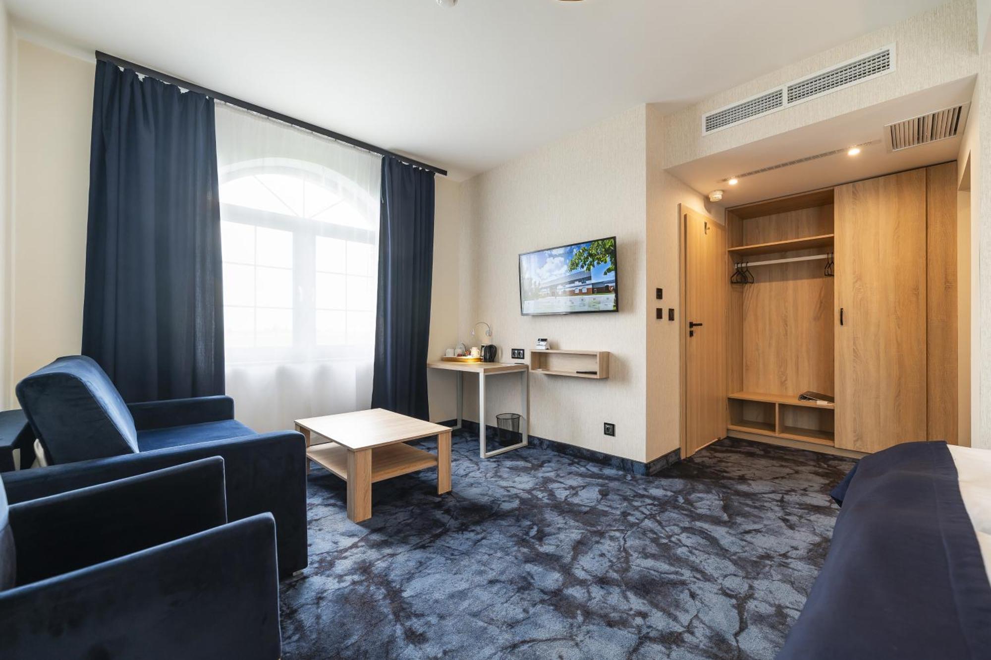 Ignasiak Hotel Września Buitenkant foto