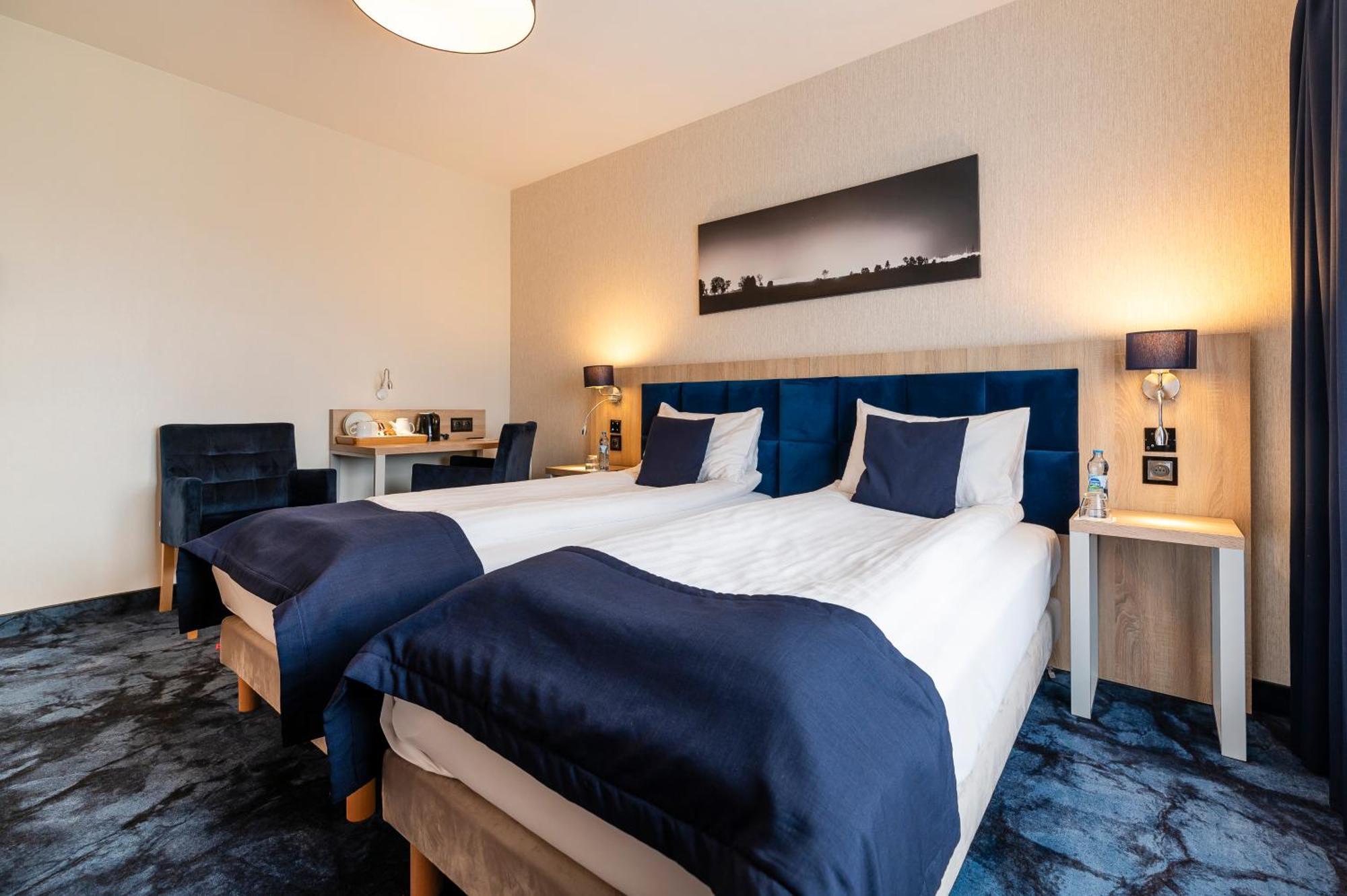 Ignasiak Hotel Września Buitenkant foto