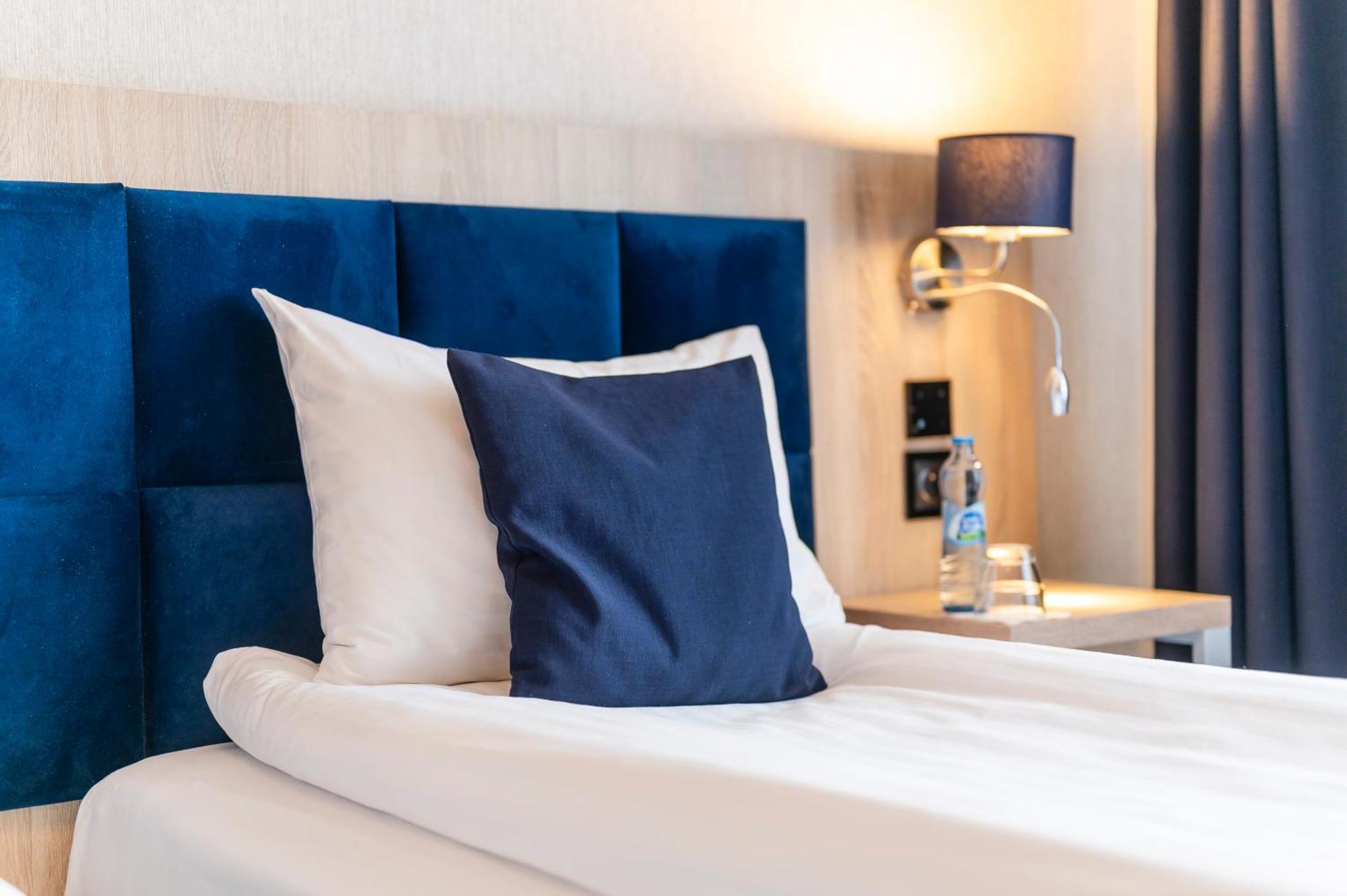 Ignasiak Hotel Września Buitenkant foto